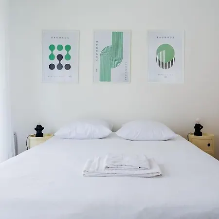 Chic Bauhaus A Petite France Evasion Et Design